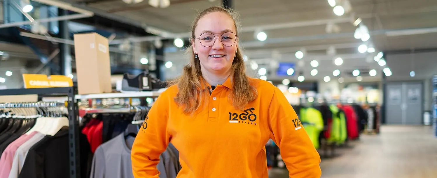 Anique, verkoopadviseur kleding en onderdelen